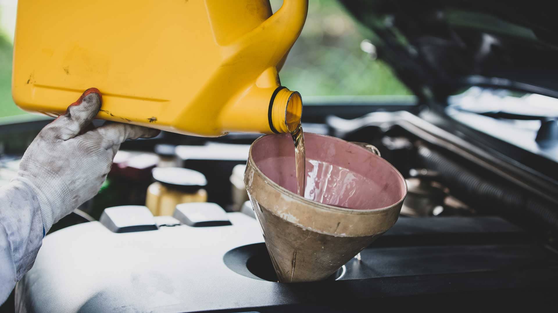 ظروف پلاستیک در صنعت خودرو